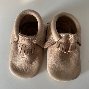 Freshly Picked Fringe Moccasins - Light Brown